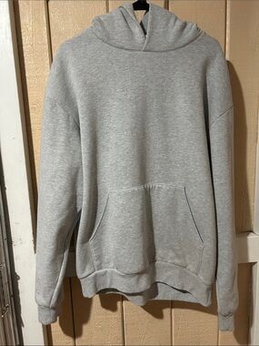 Gray Men's Pullover Hoodie Sweater - Comfortable Everyday Layer